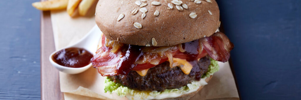 Burger with caramelised onion