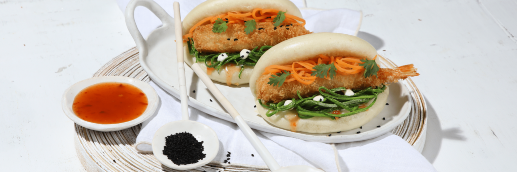 Bao bun with panko shrimps and aioli sandwich cream
