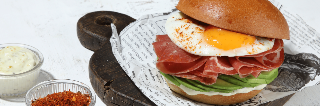 Brioche with coppa and tartar sandwich cream