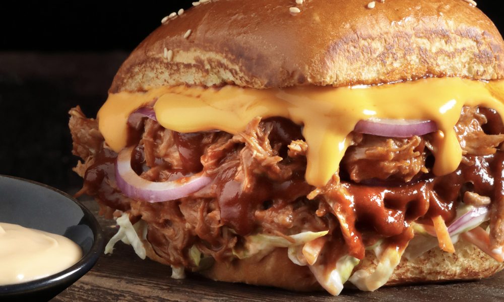 Pulled Pork Smokey Burger