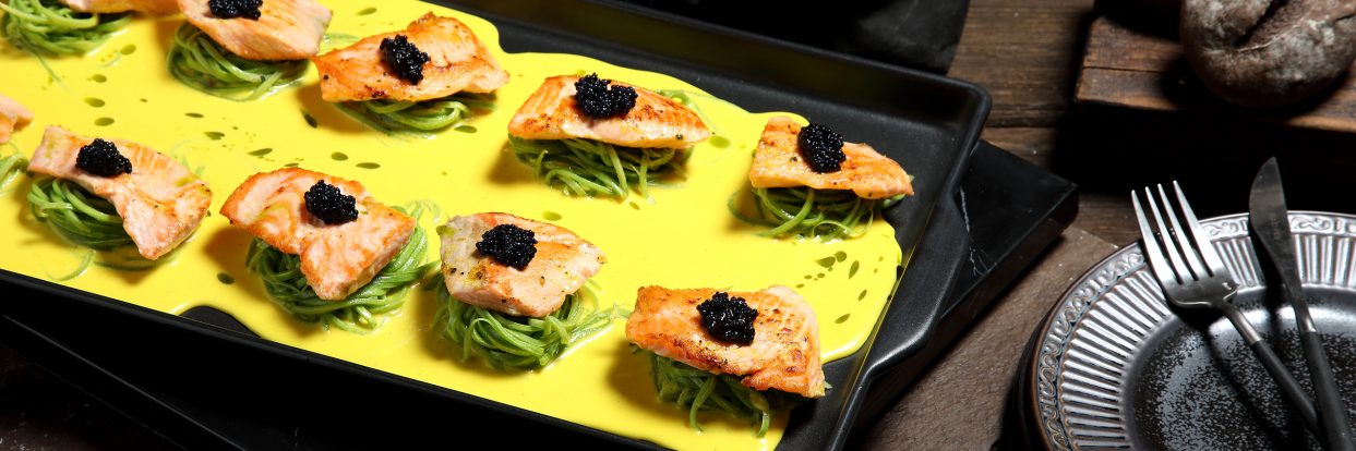 Salmon fillets with saffron and zucchini