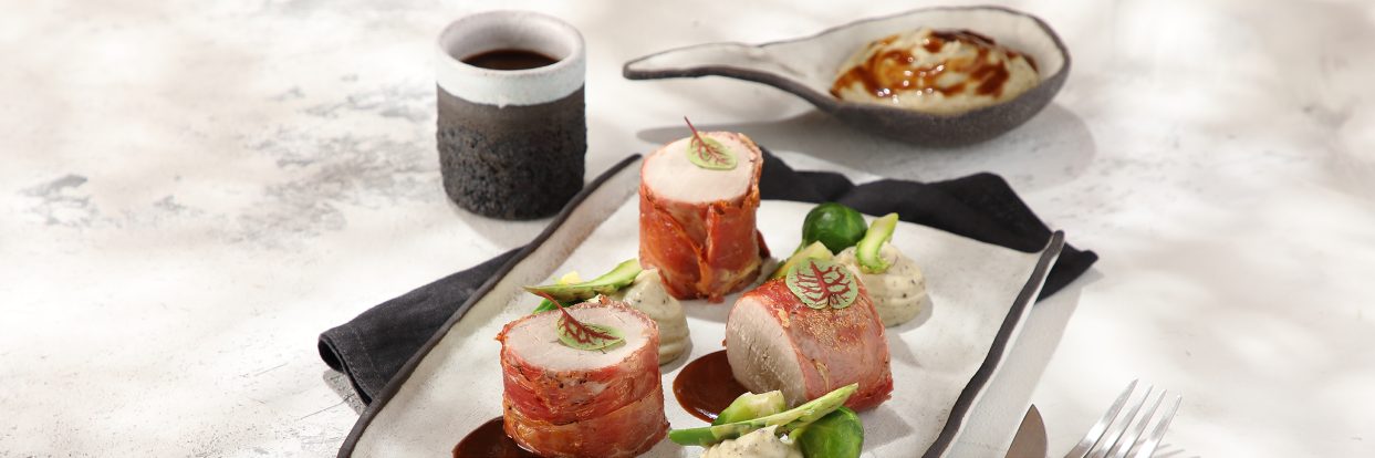 Wrapped pork tenderloin with speck & mashed potato with truffle